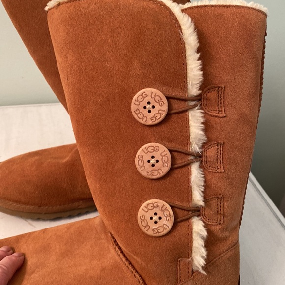 UGG Australia Bailey suede boots - Picture 9 of 16
